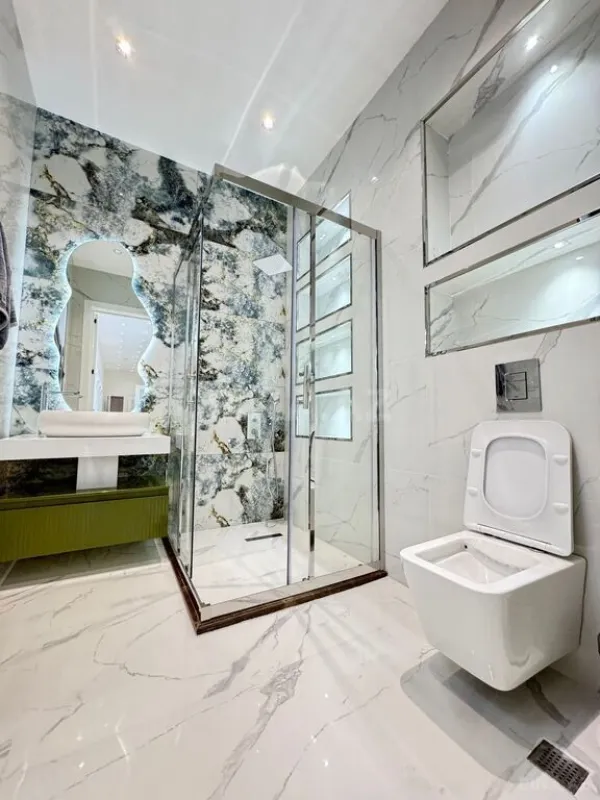 Satılır 6 otaqlı həyət evi 400 m²