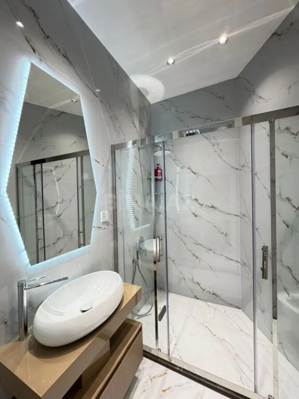 Satılır 6 otaqlı həyət evi 400 m²