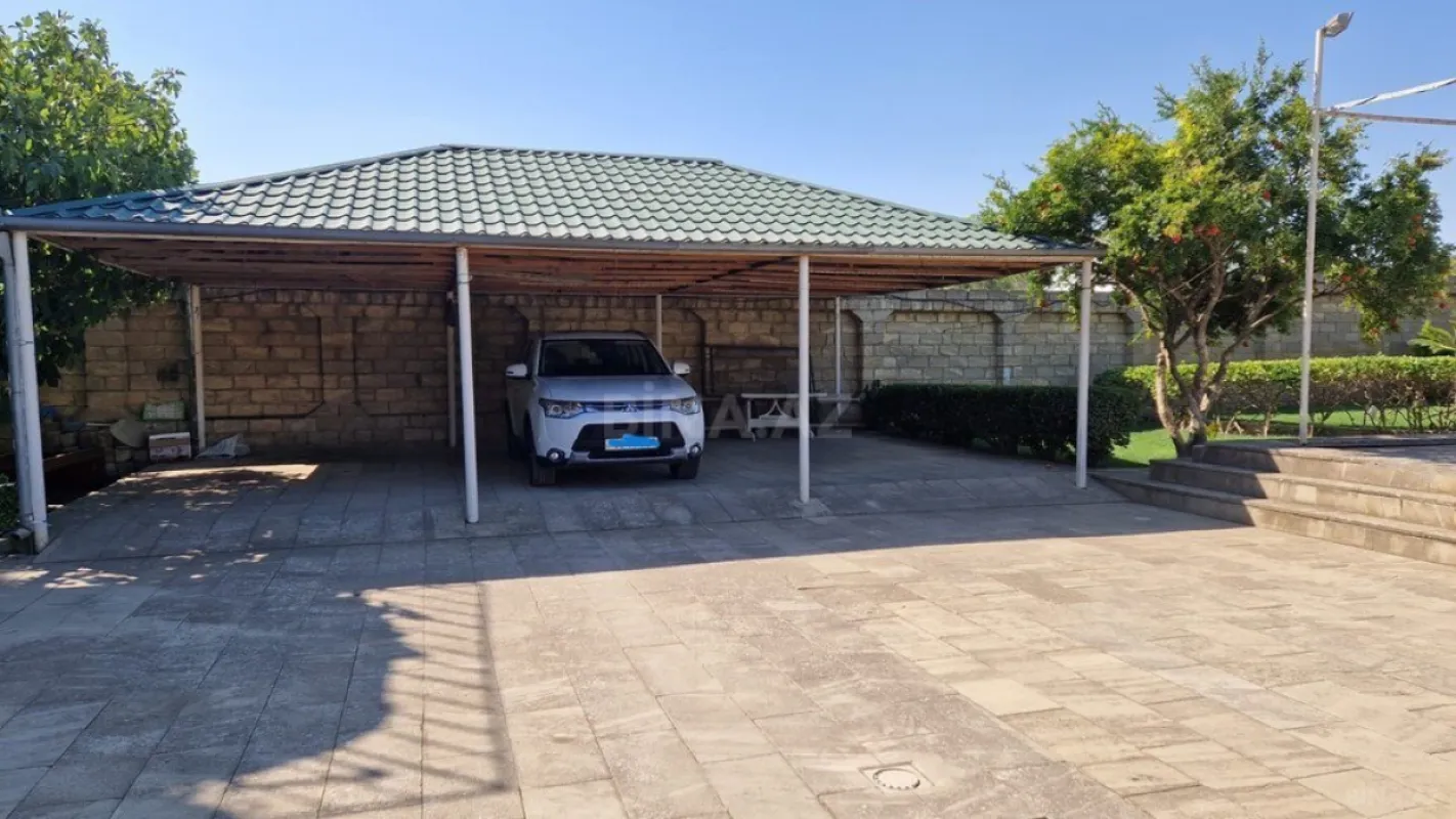 Satılır 4 otaqlı həyət evi 200 m²