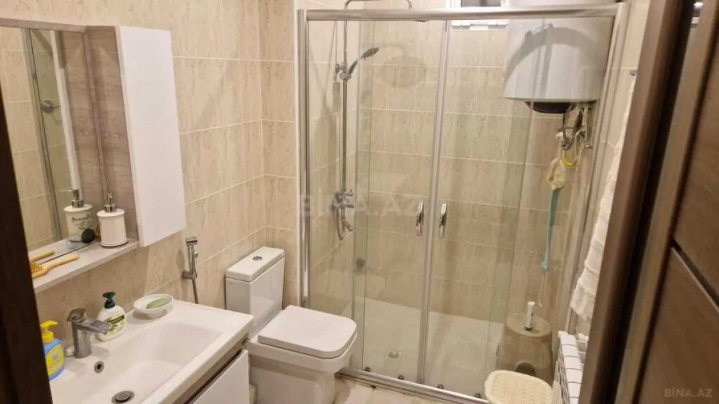 Satılır 4 otaqlı həyət evi 200 m²