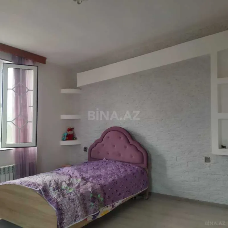 Satılır 7 otaqlı həyət evi 360 m²