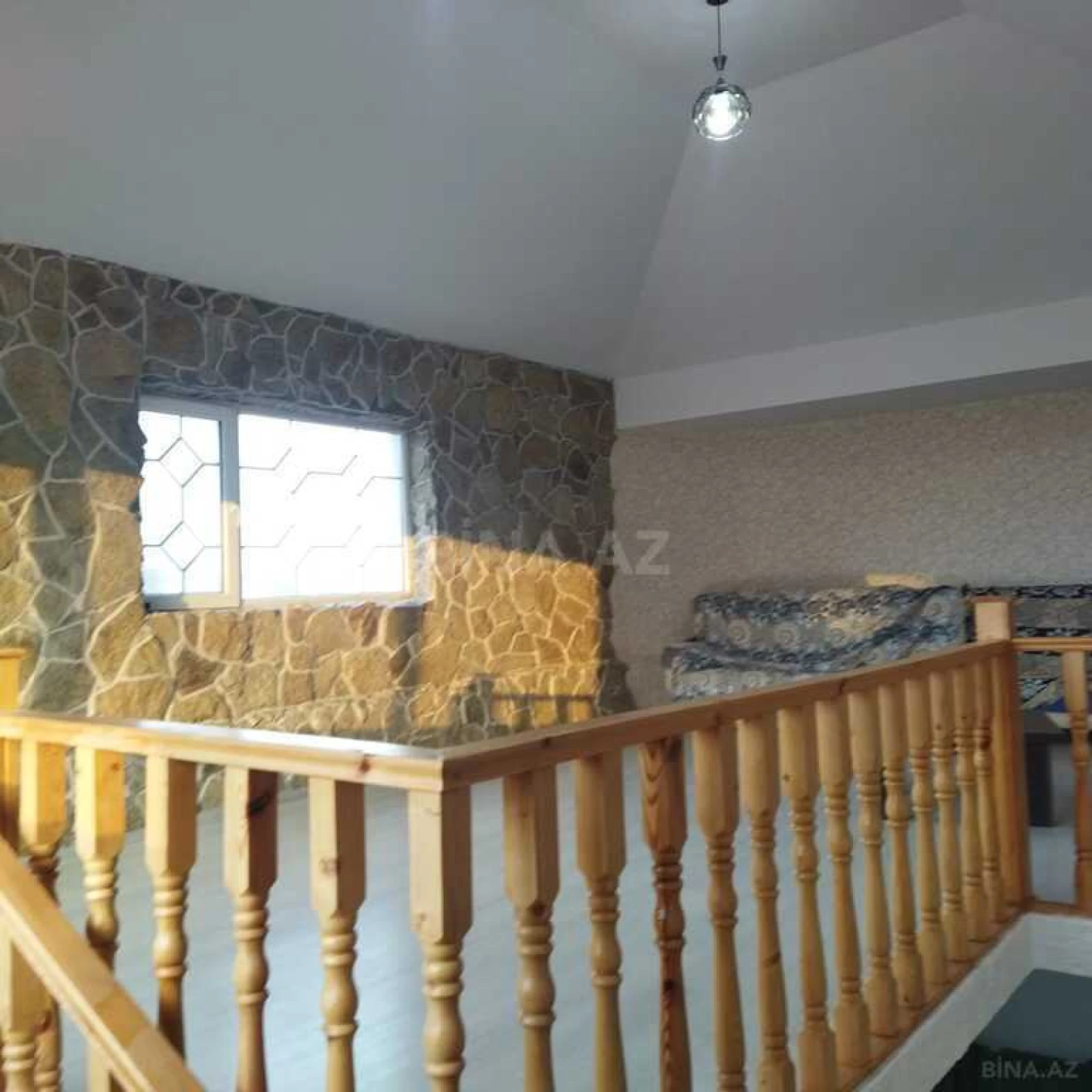 Satılır 7 otaqlı həyət evi 360 m²