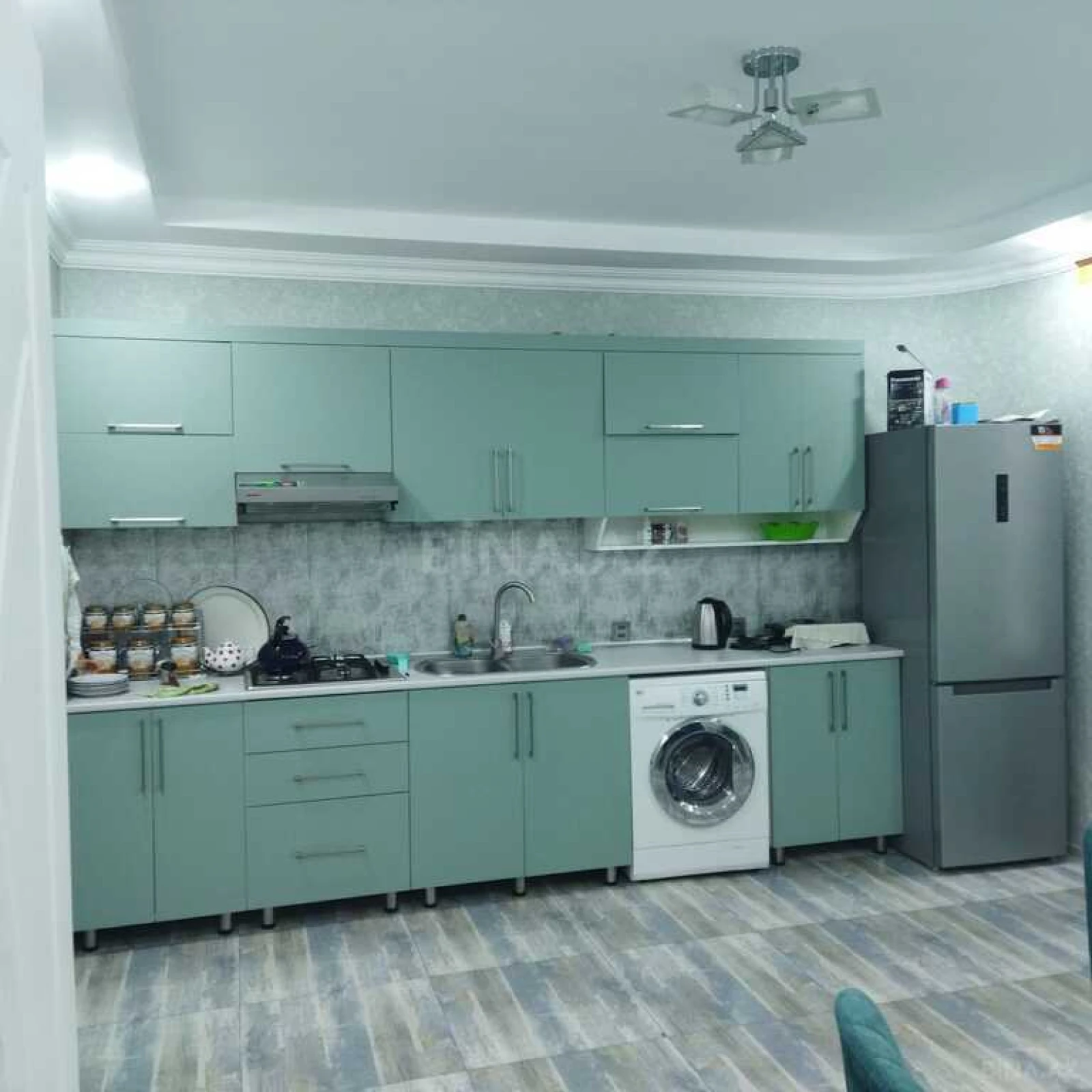 Satılır 7 otaqlı həyət evi 360 m²