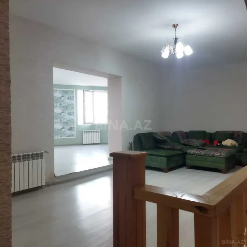 Satılır 7 otaqlı həyət evi 360 m²