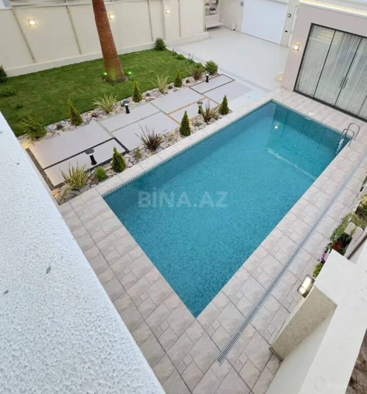 Satılır 5 otaqlı həyət evi 250 m²