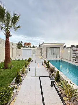 Satılır 5 otaqlı həyət evi 250 m²