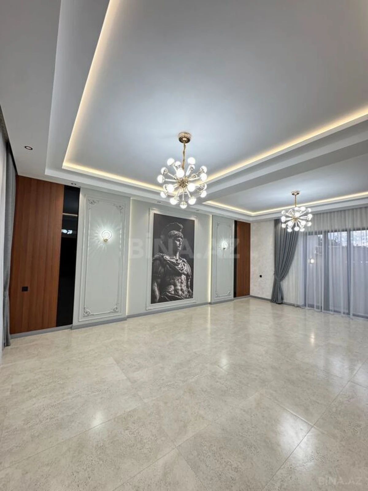 Satılır 5 otaqlı həyət evi 250 m²