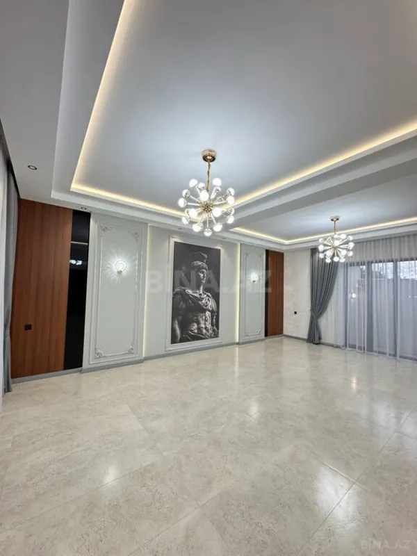 Satılır 5 otaqlı həyət evi 250 m²