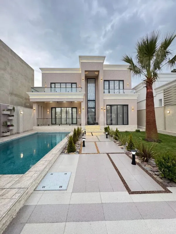 Satılır 5 otaqlı həyət evi 250 m²