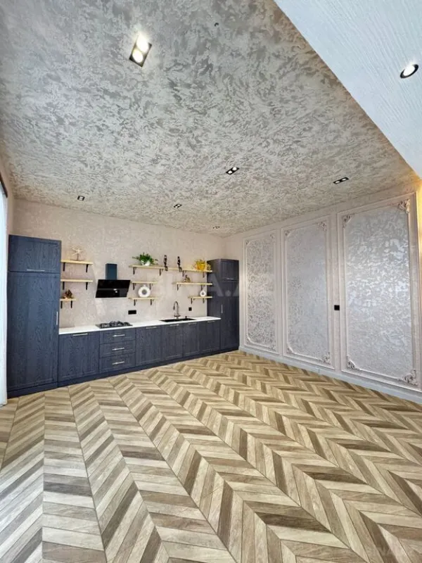 Satılır 5 otaqlı həyət evi 250 m²