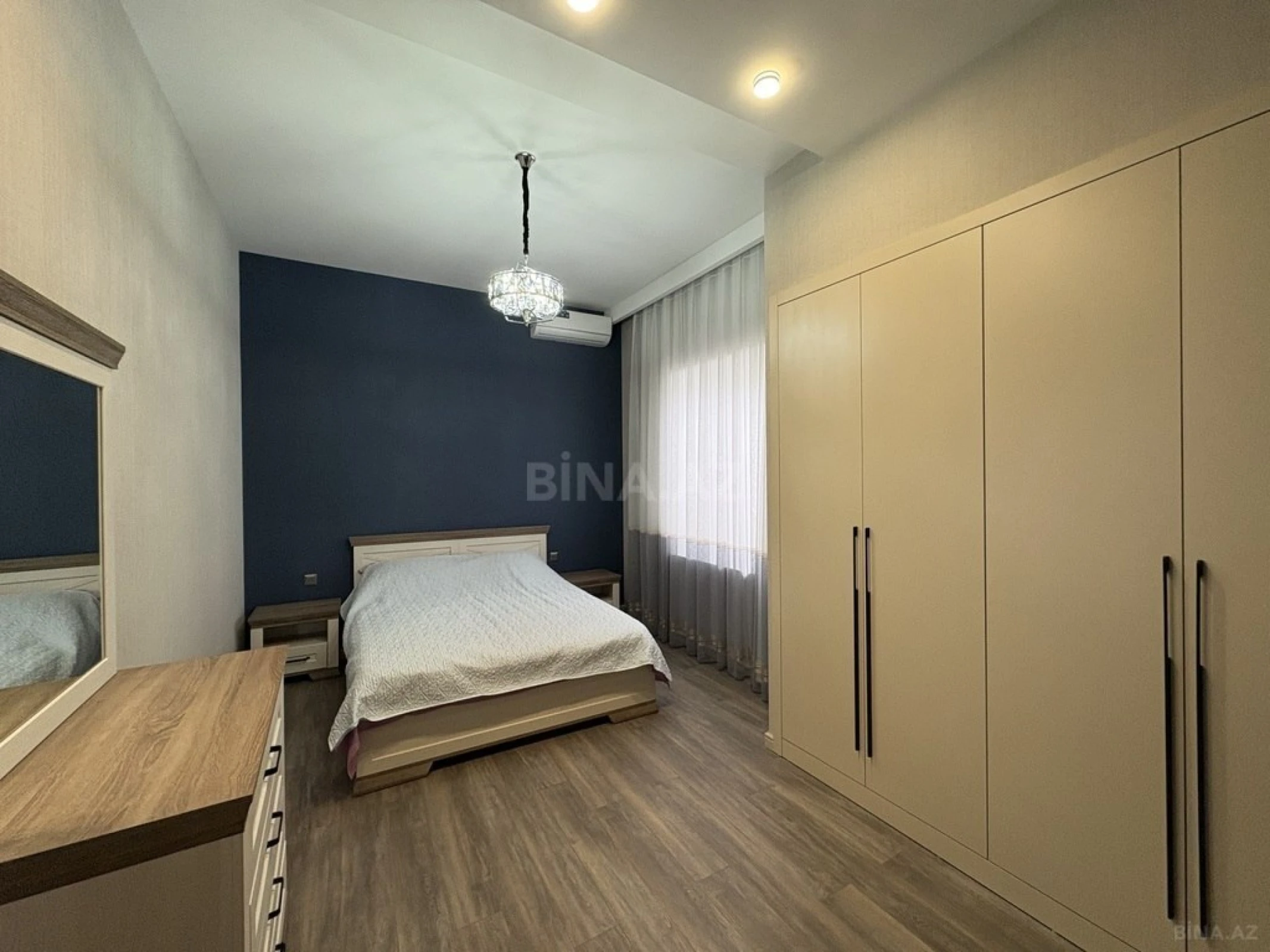Kirayə verilir 5 otaqlı həyət evi 450 m²