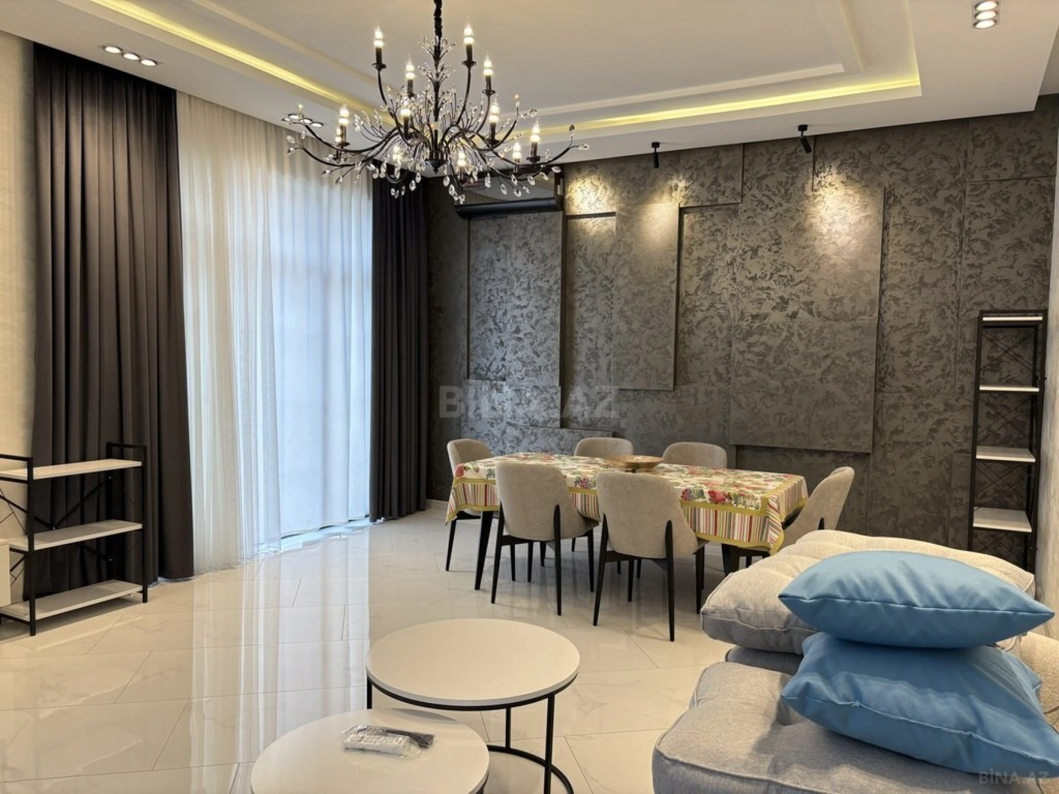 Kirayə verilir 5 otaqlı həyət evi 450 m²