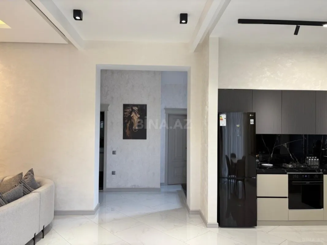 Kirayə verilir 5 otaqlı həyət evi 450 m²
