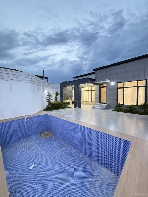 Satılır 4 otaqlı həyət evi 150 m²