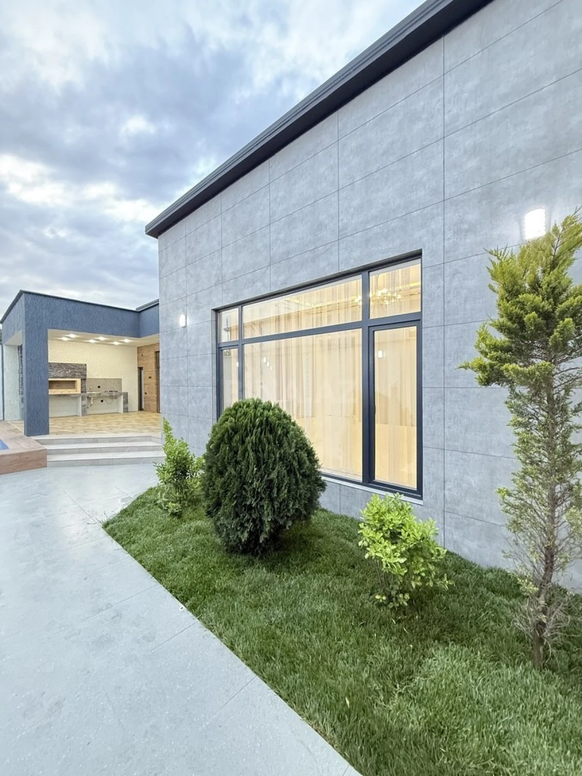 Satılır 4 otaqlı həyət evi 160 m²