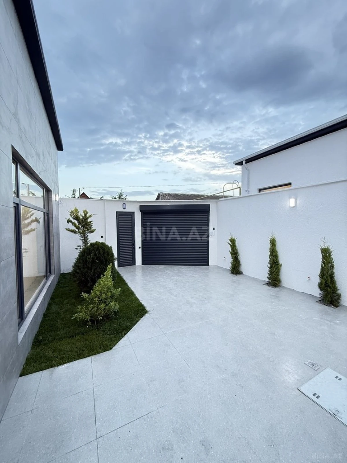 Satılır 4 otaqlı həyət evi 160 m²