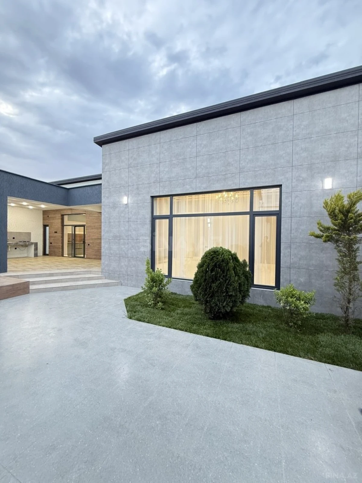 Satılır 4 otaqlı həyət evi 160 m²