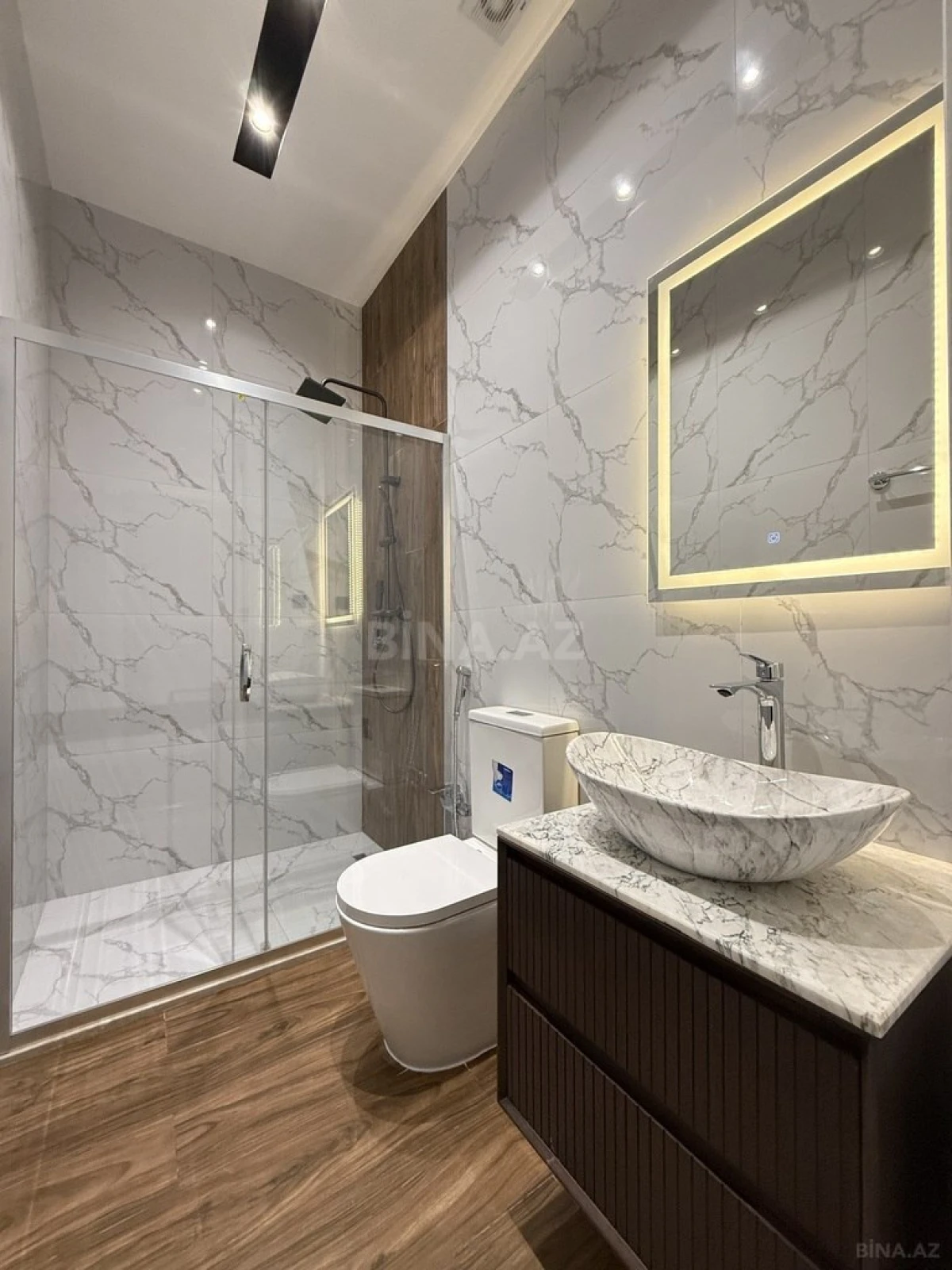 Satılır 4 otaqlı həyət evi 160 m²