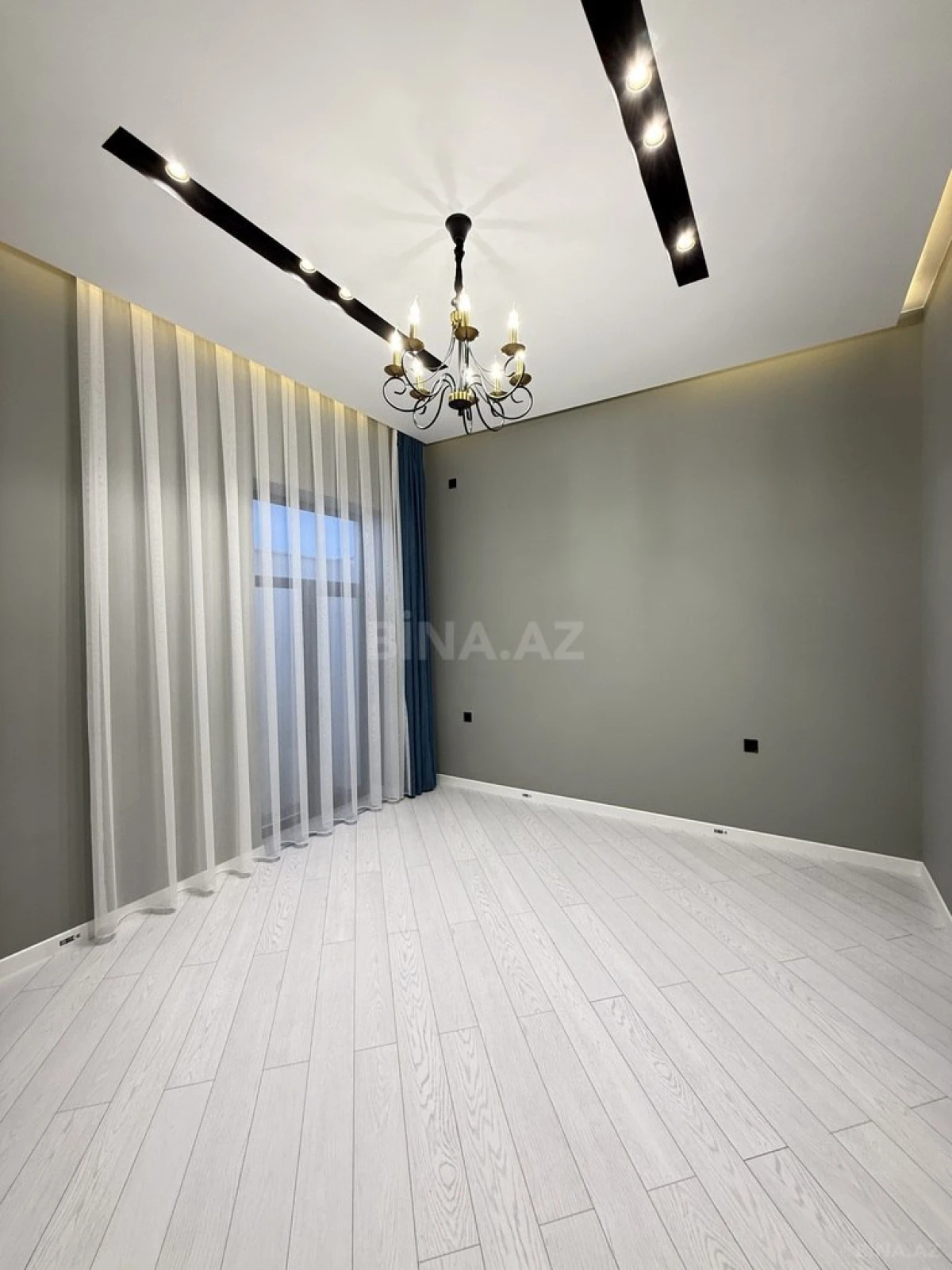 Satılır 4 otaqlı həyət evi 160 m²
