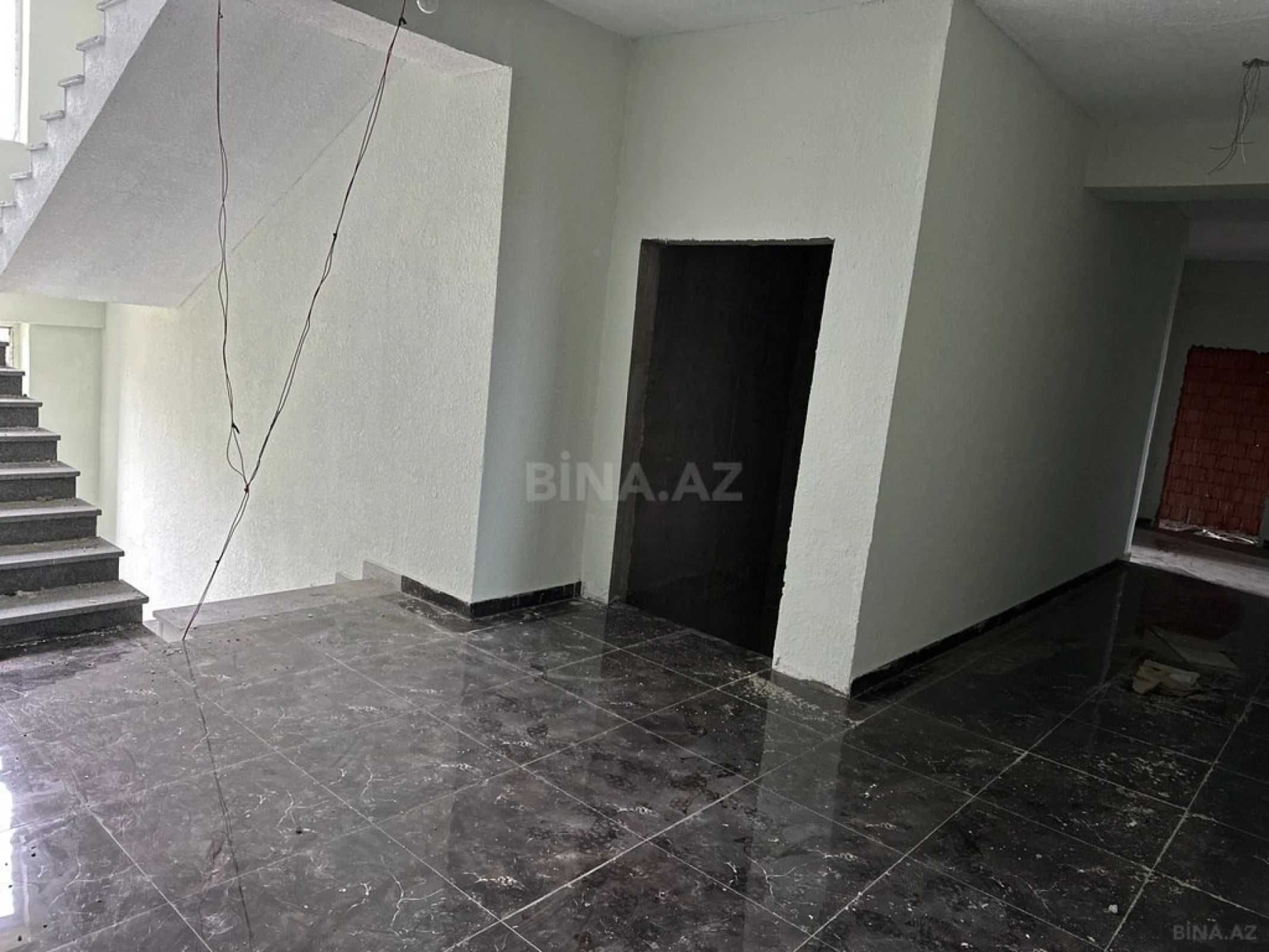 Satılır 3 otaqlı mənzil 71 m²