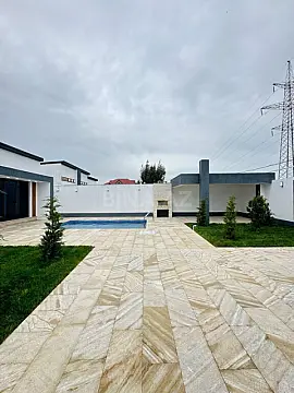 Satılır 4 otaqlı həyət evi 170 m²