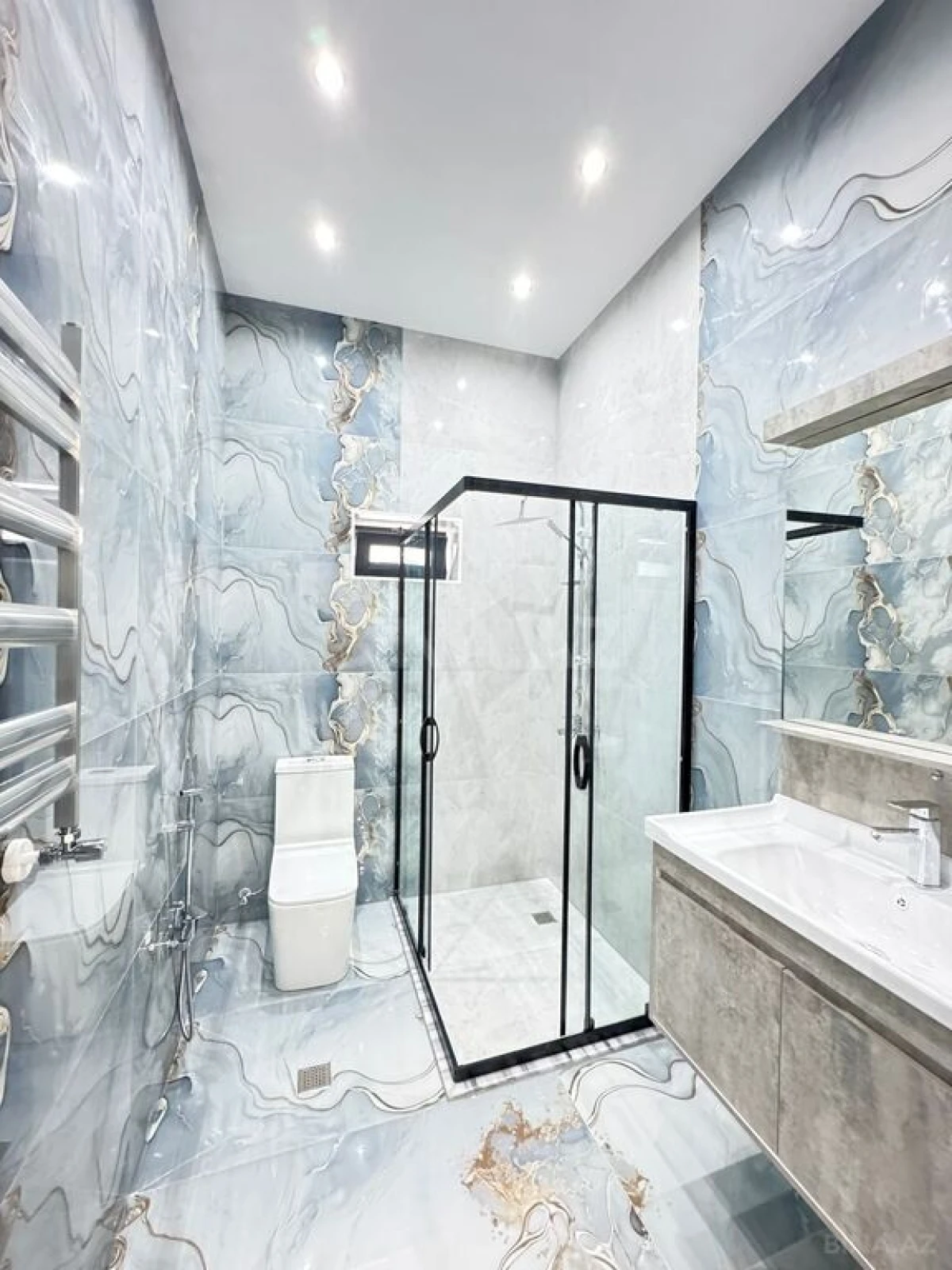 Satılır 4 otaqlı həyət evi 170 m²