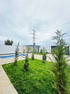 Satılır 4 otaqlı həyət evi 170 m²