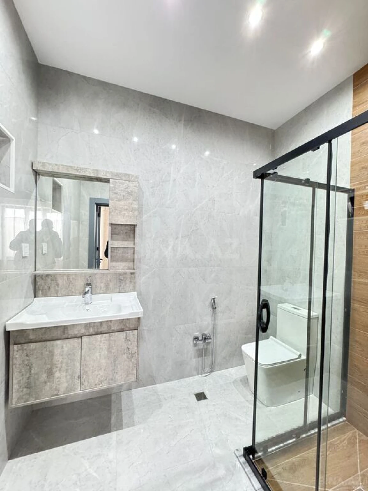 Satılır 4 otaqlı həyət evi 170 m²