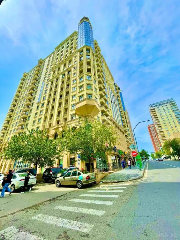 Kirayə verilir 3 otaqlı mənzil 125 m²