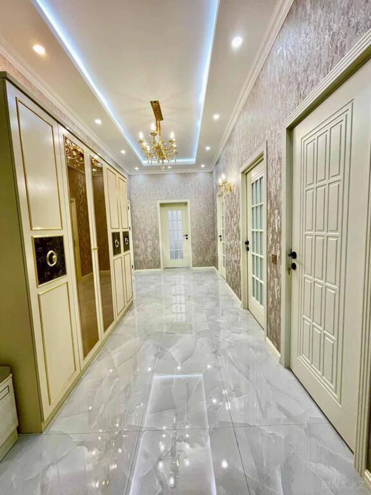 Kirayə verilir 3 otaqlı mənzil 125 m²