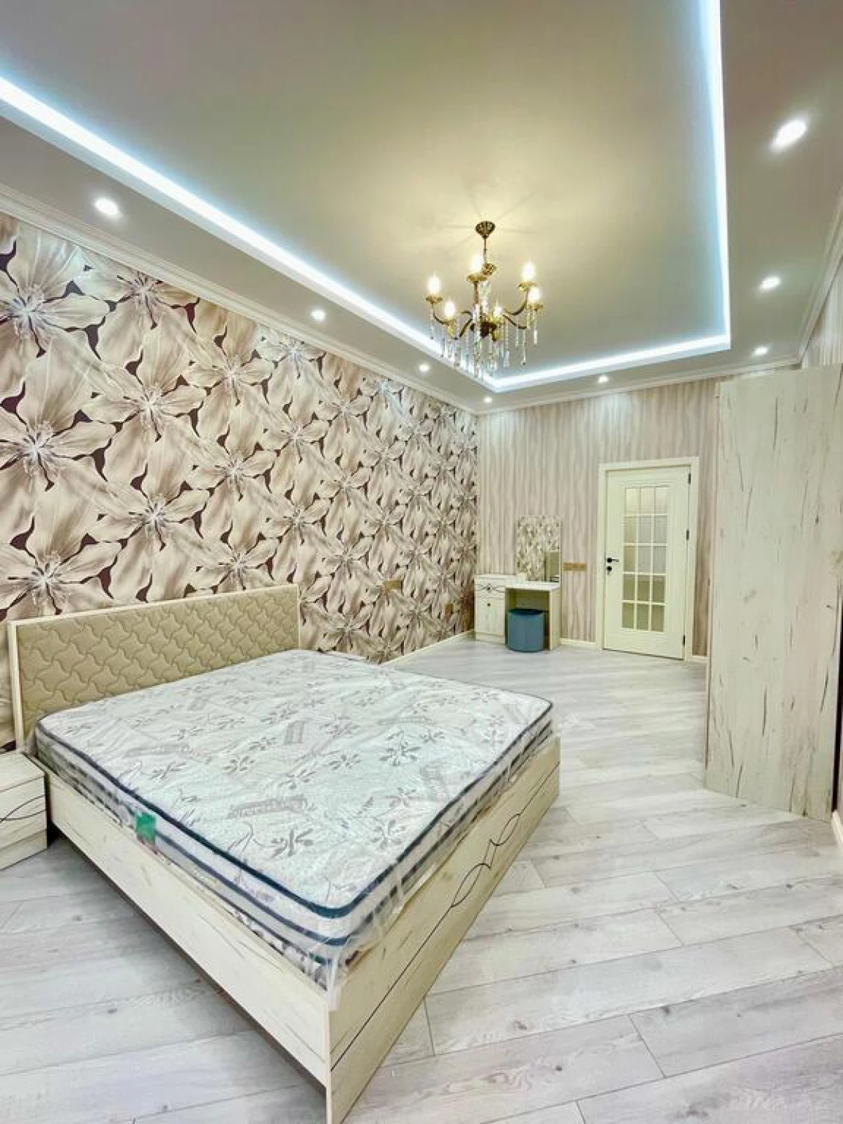 Kirayə verilir 3 otaqlı mənzil 125 m²