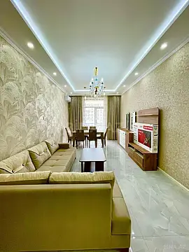 Kirayə verilir 3 otaqlı mənzil 125 m²