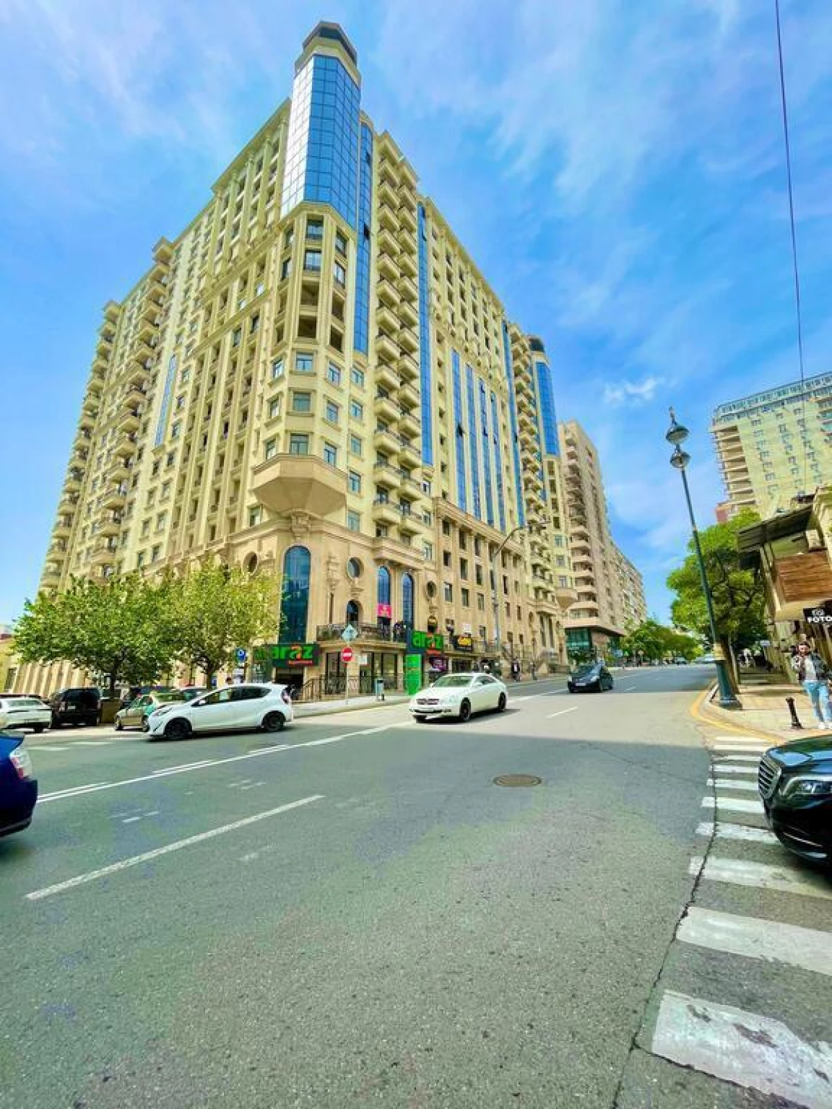 Kirayə verilir 3 otaqlı mənzil 125 m²