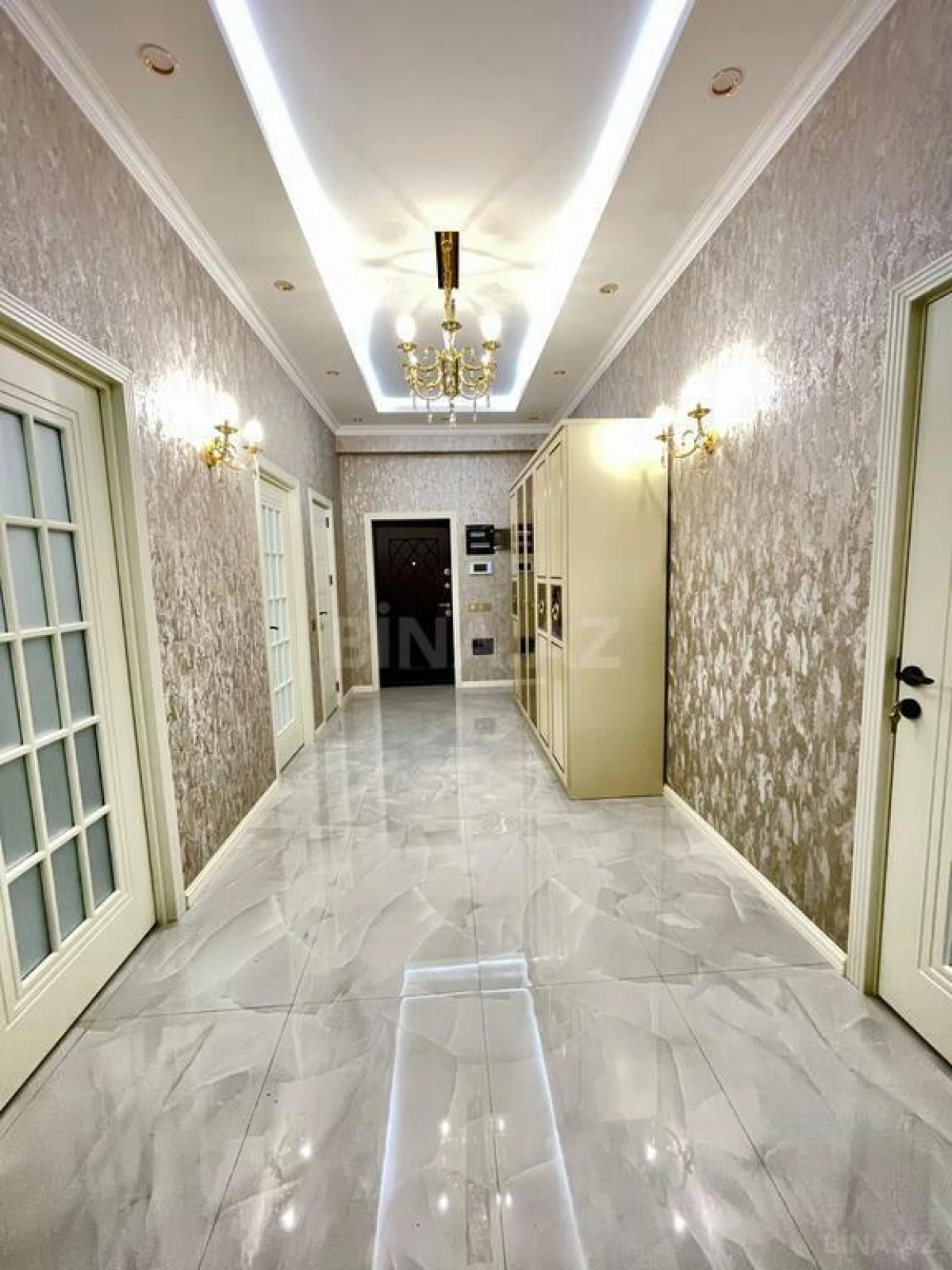Kirayə verilir 3 otaqlı mənzil 125 m²