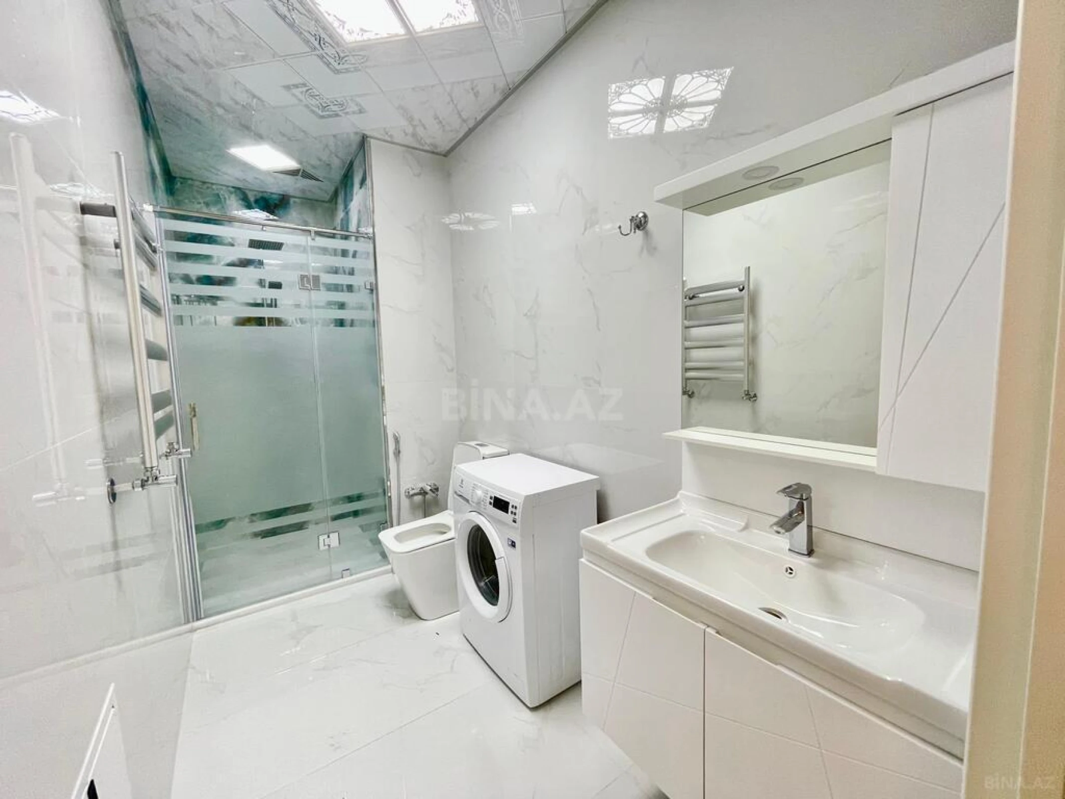 Kirayə verilir 3 otaqlı mənzil 125 m²