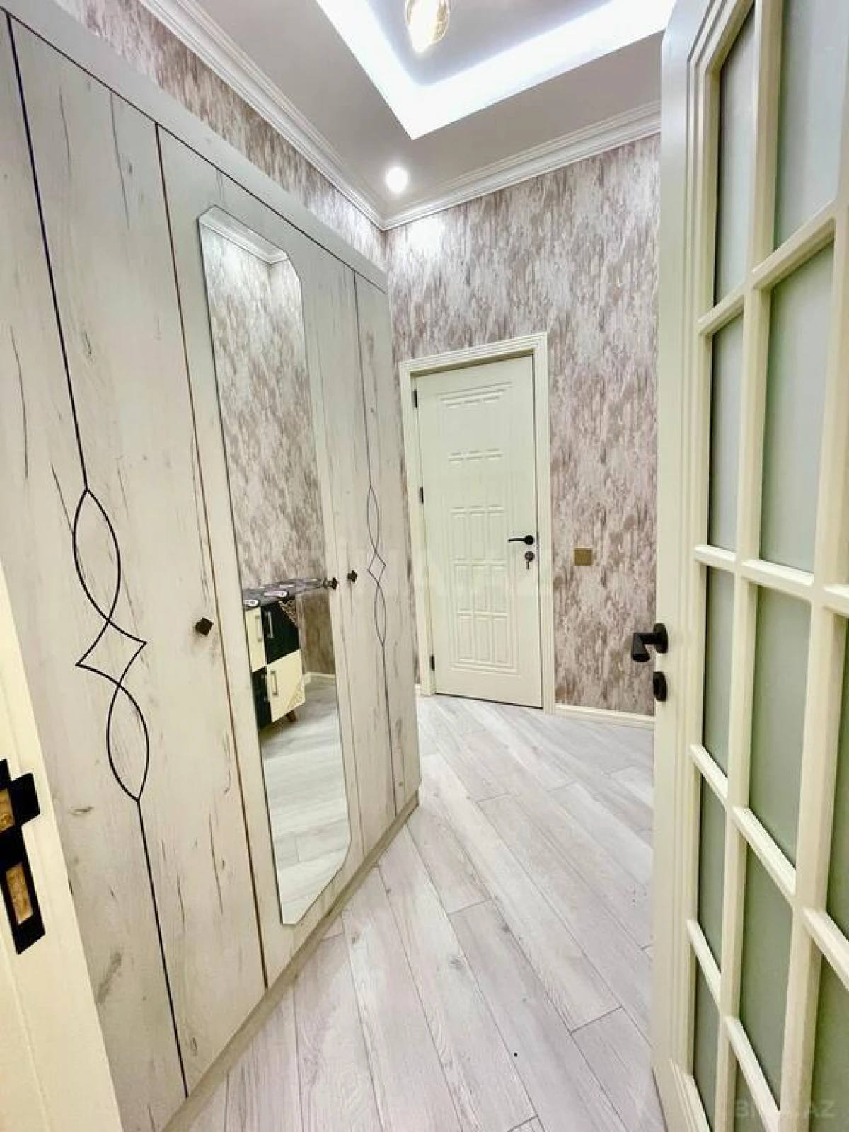 Kirayə verilir 3 otaqlı mənzil 125 m²