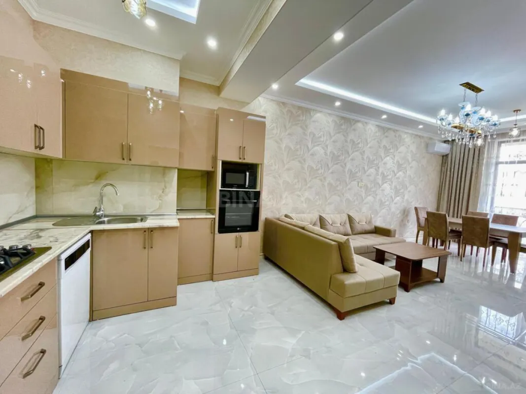 Kirayə verilir 3 otaqlı mənzil 125 m²