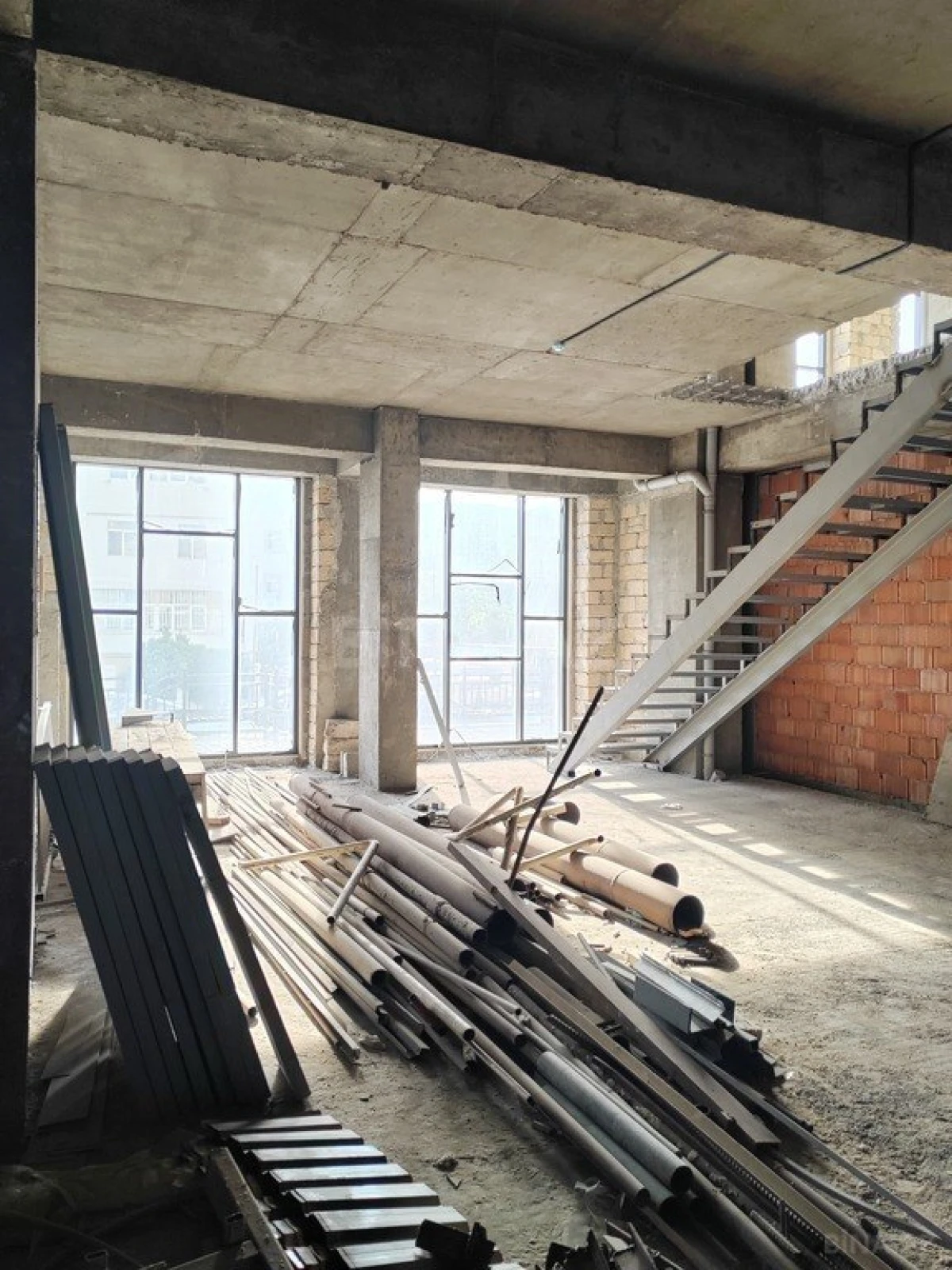 Satılır obyekt 70 m²