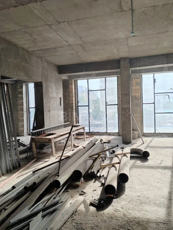 Satılır obyekt 70 m²