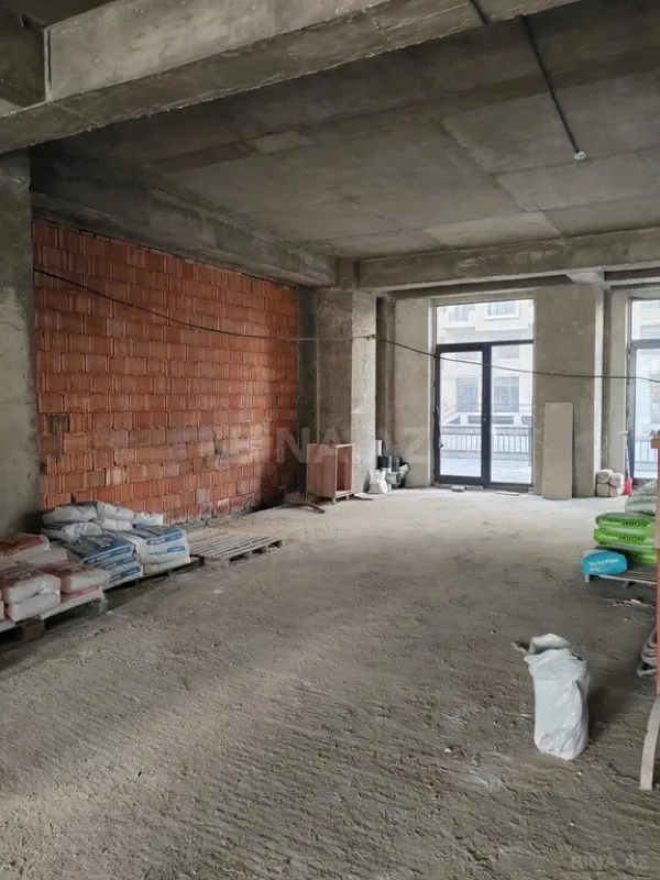 Satılır obyekt 70 m²