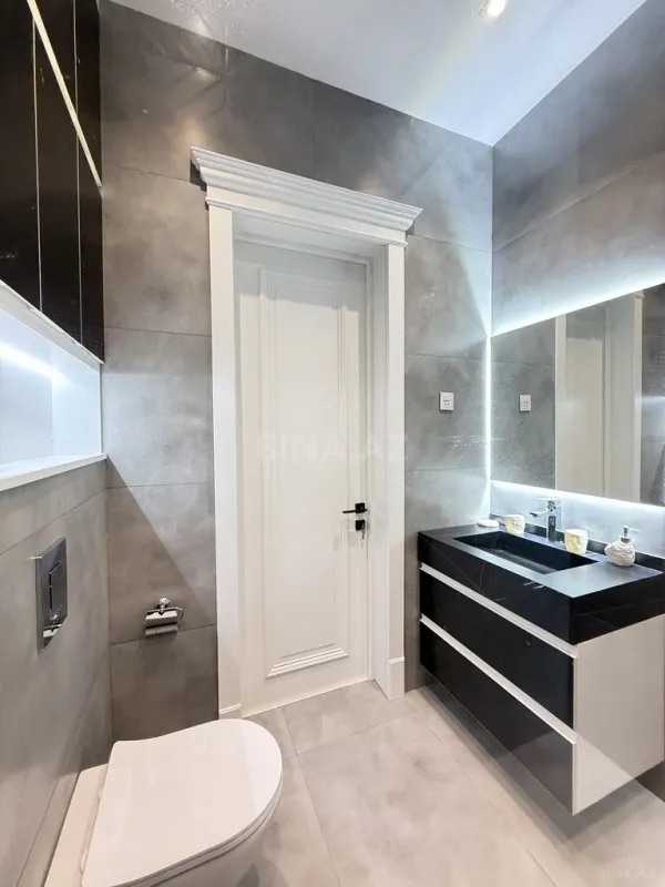 Satılır 5 otaqlı həyət evi 265 m²