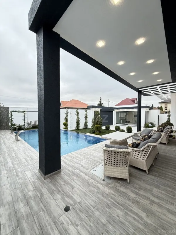 Satılır 5 otaqlı həyət evi 265 m²