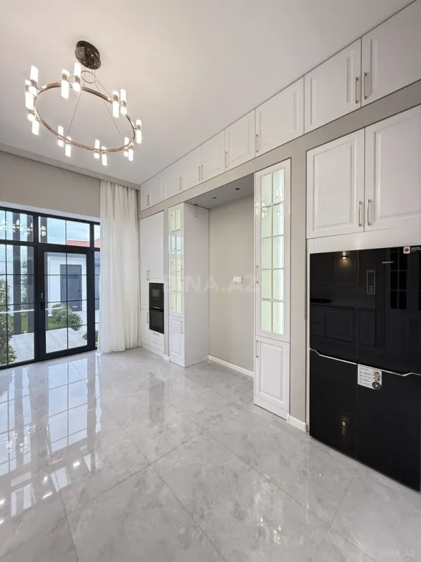 Satılır 5 otaqlı həyət evi 265 m²