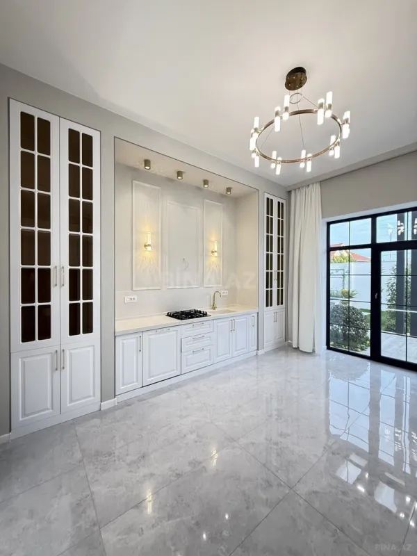 Satılır 5 otaqlı həyət evi 265 m²