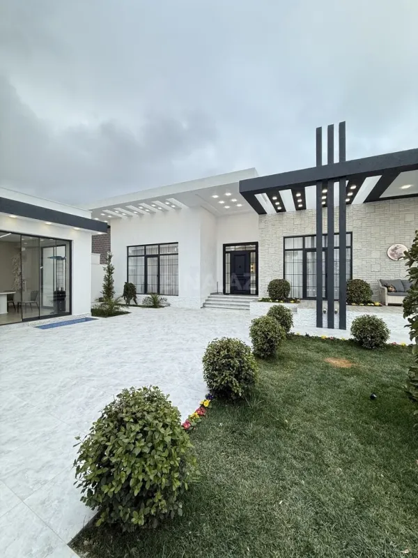 Satılır 5 otaqlı həyət evi 265 m²