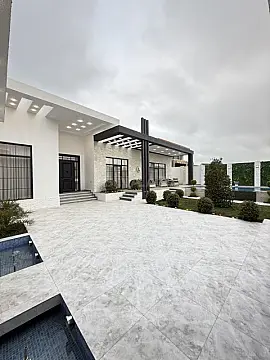 Satılır 5 otaqlı həyət evi 265 m²