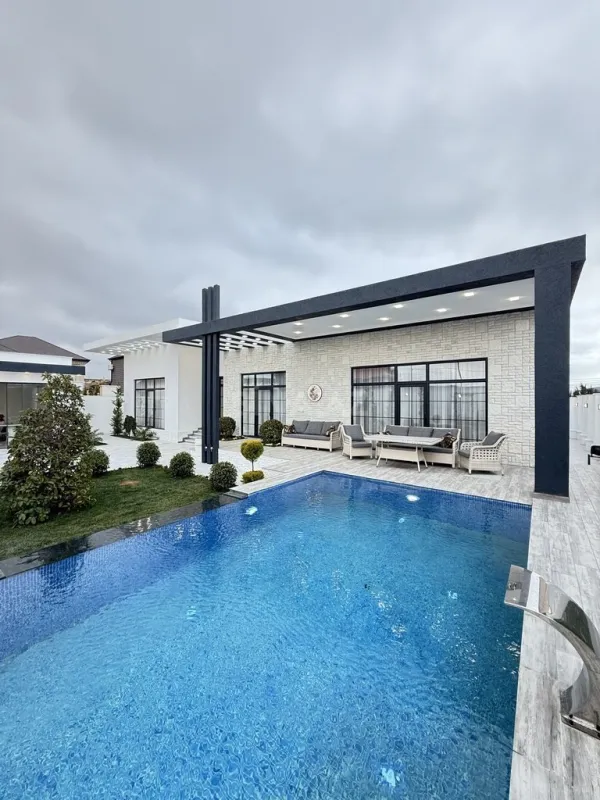 Satılır 5 otaqlı həyət evi 265 m²