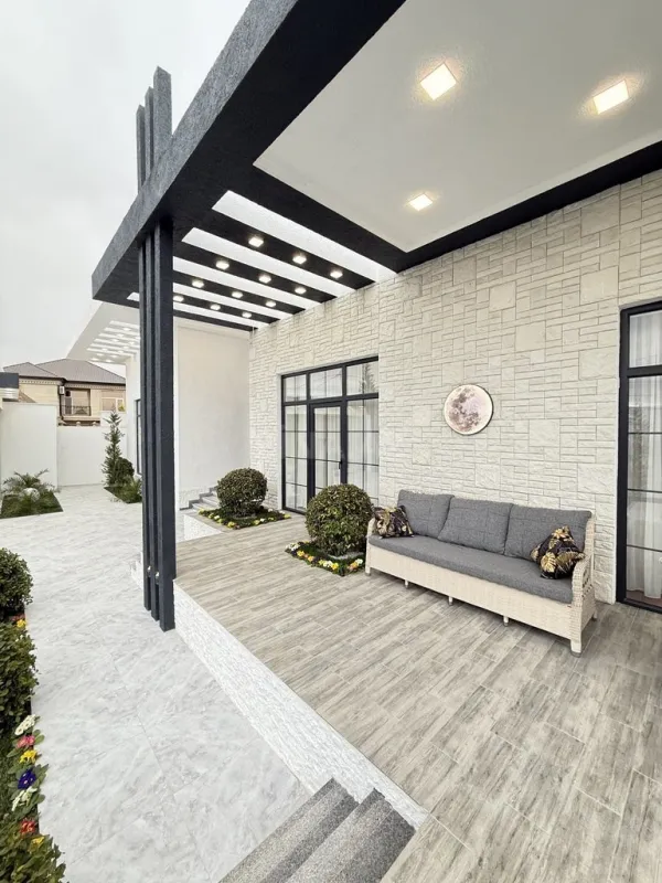 Satılır 5 otaqlı həyət evi 265 m²