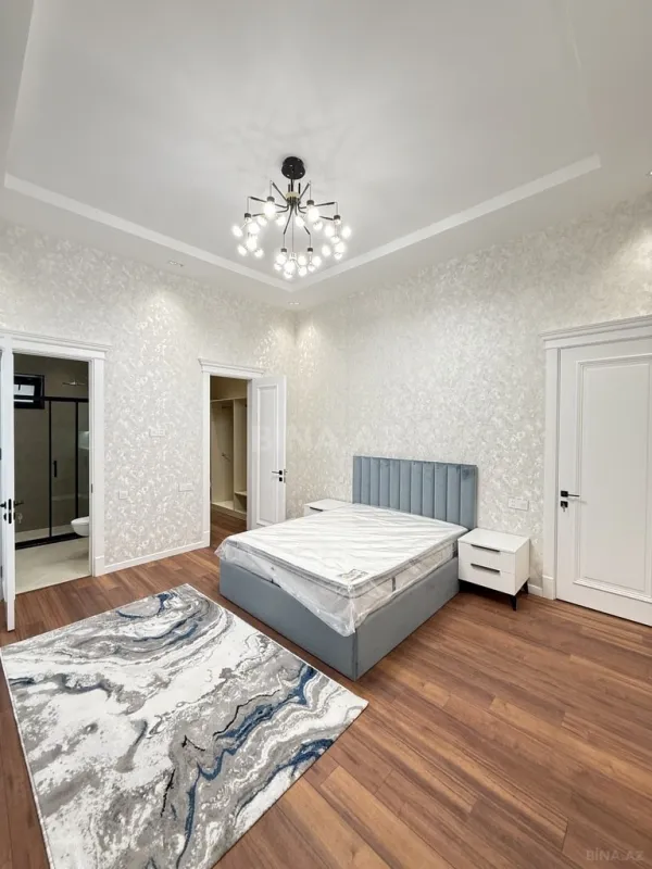 Satılır 5 otaqlı həyət evi 265 m²