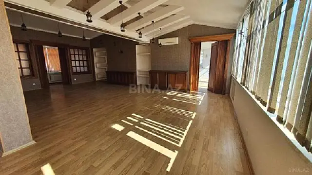 Satılır obyekt 880 m² — Bakı, Sahil qəs. 880.00 m²